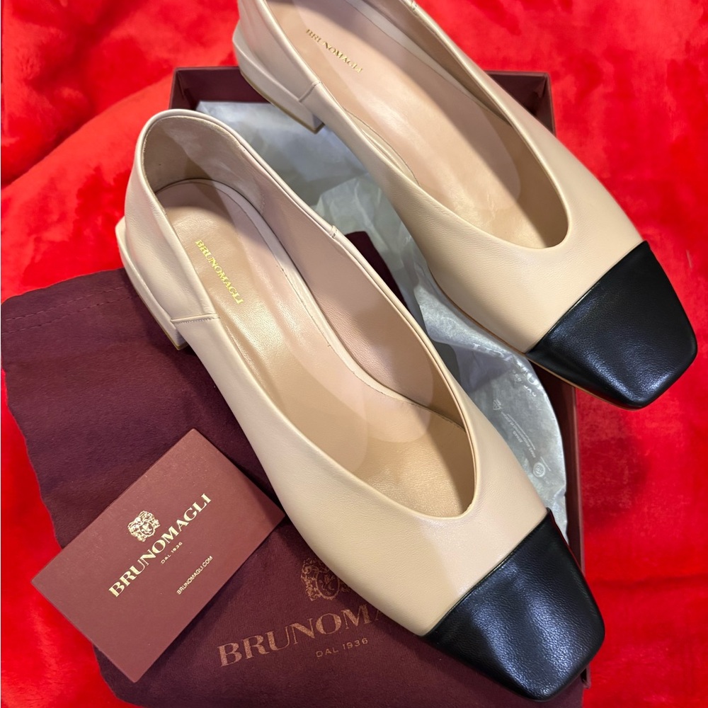 Bruno Magli - Women's Beige and Black Loafers